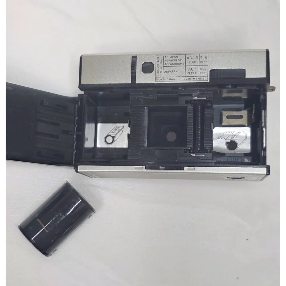 Agfa ISOFLASH Rapid C 35mm Film Camera Vintage Made In German UnTested “As Is”